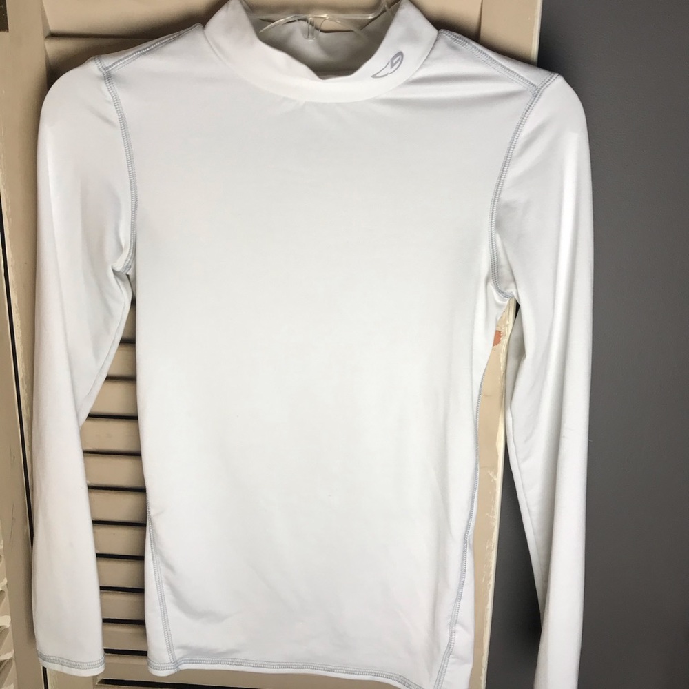 Champion boys large turtle neck under armor shirt